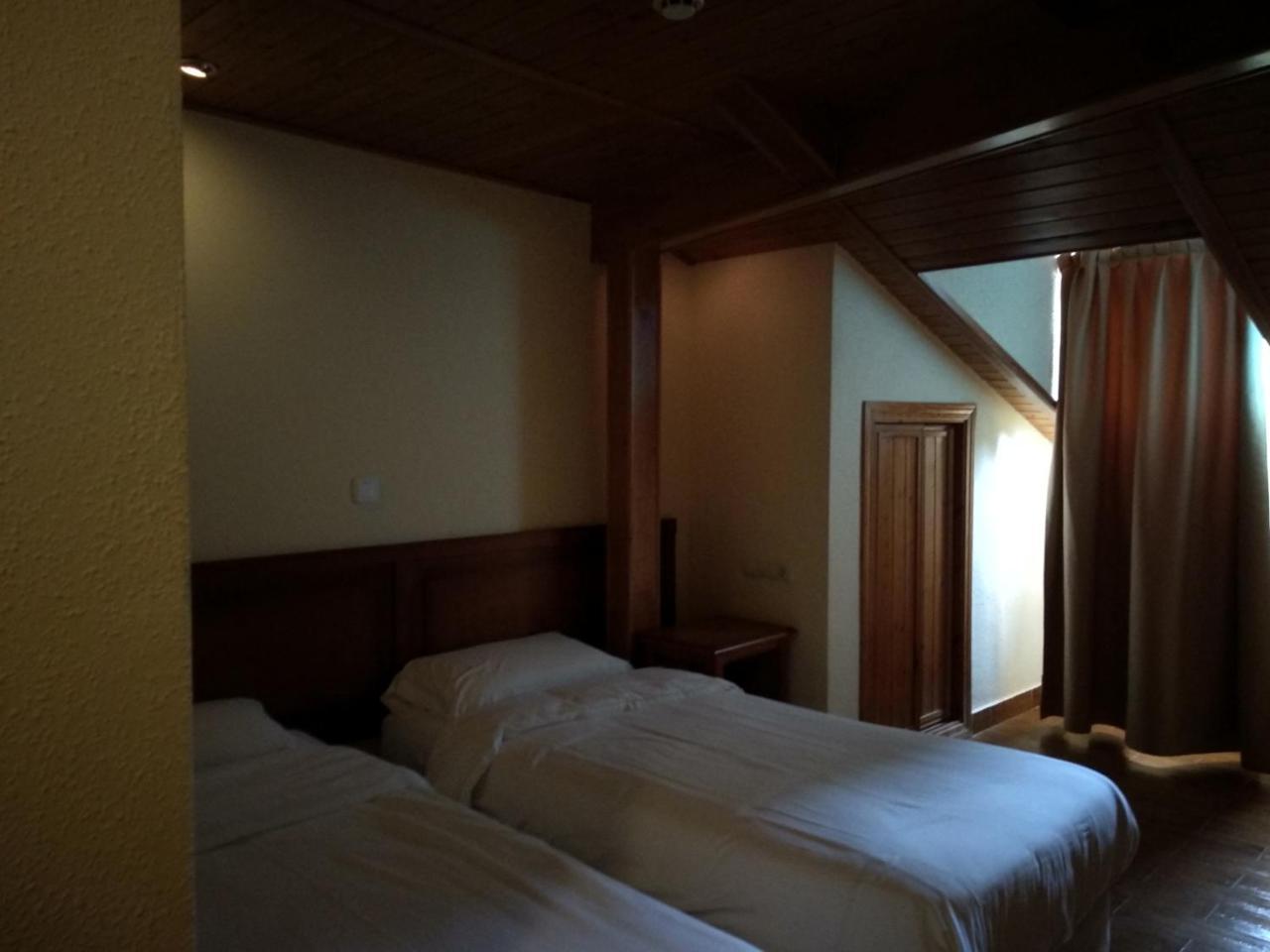 Hotel Sierra Oriente グアダラマ エクステリア 写真