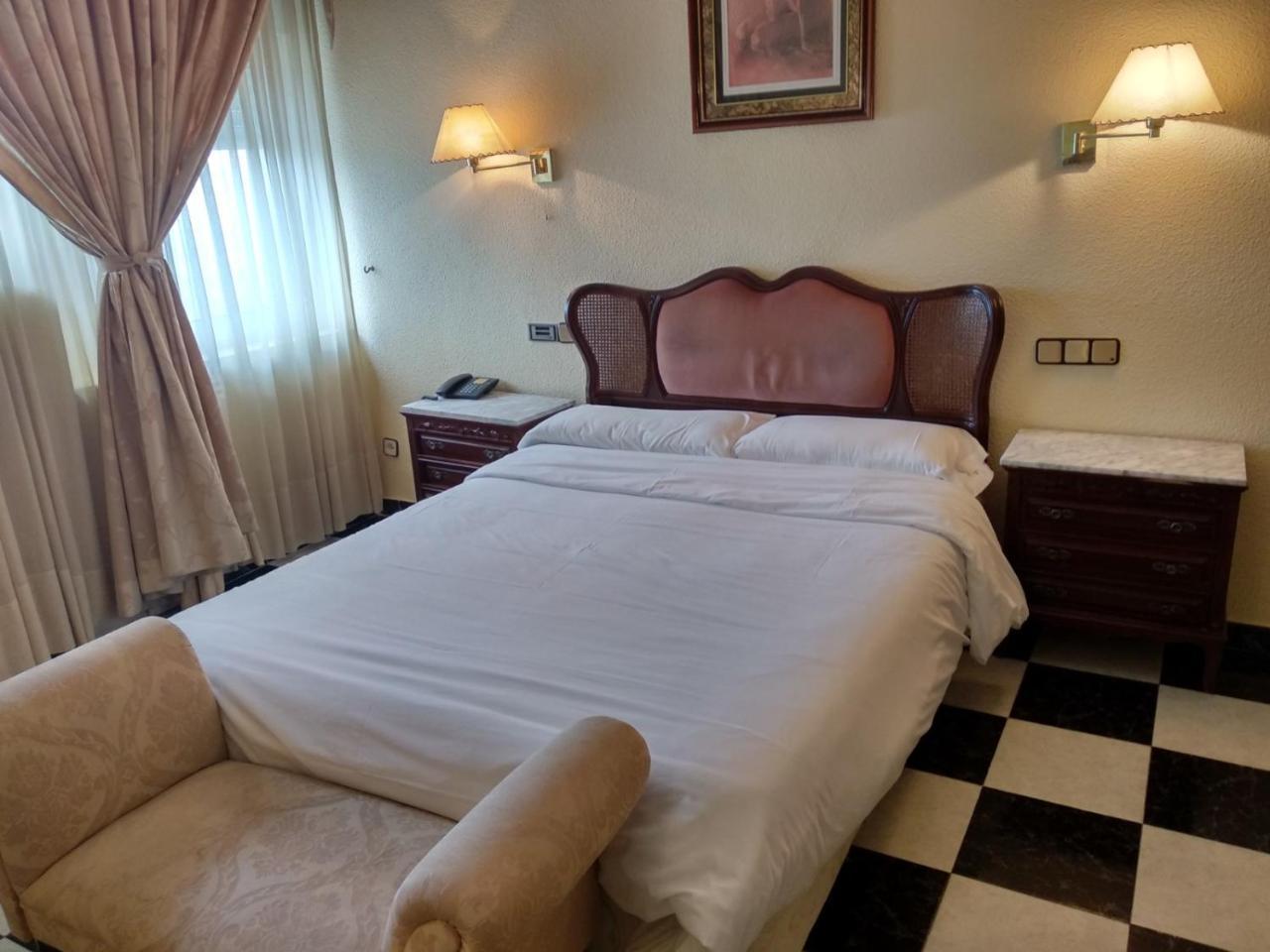 Hotel Sierra Oriente グアダラマ エクステリア 写真